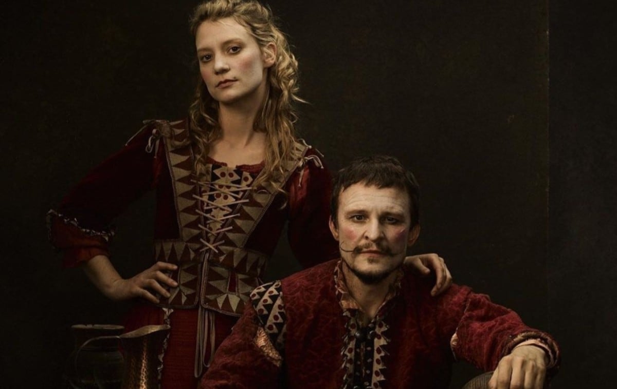 Judy & Punch (2019), su primera película en Australia tras su regreso, junto a Damon Herriman