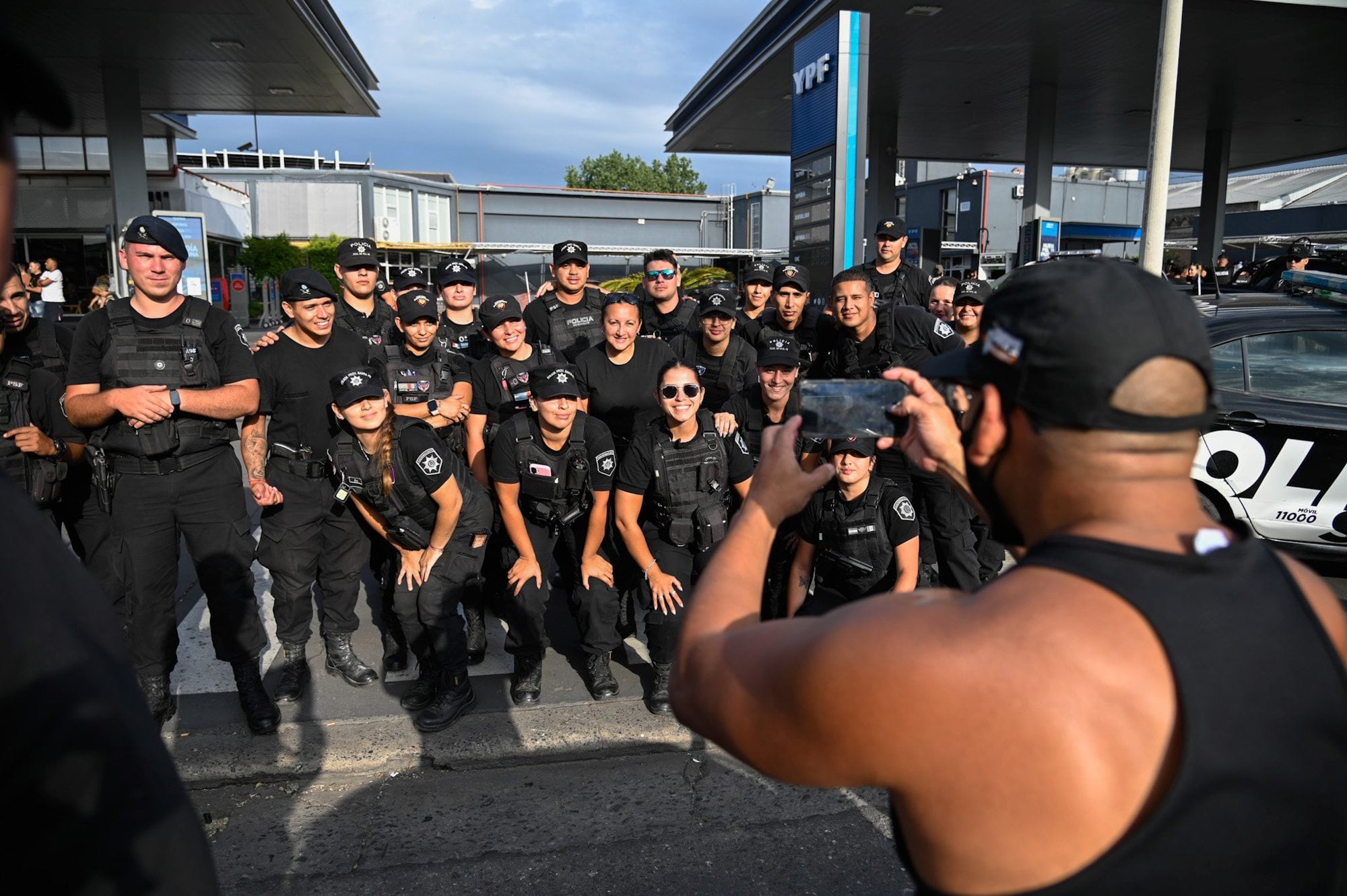 La policía en la Argentina recibe varios nombres que no se encuentran en la Real Academia Española