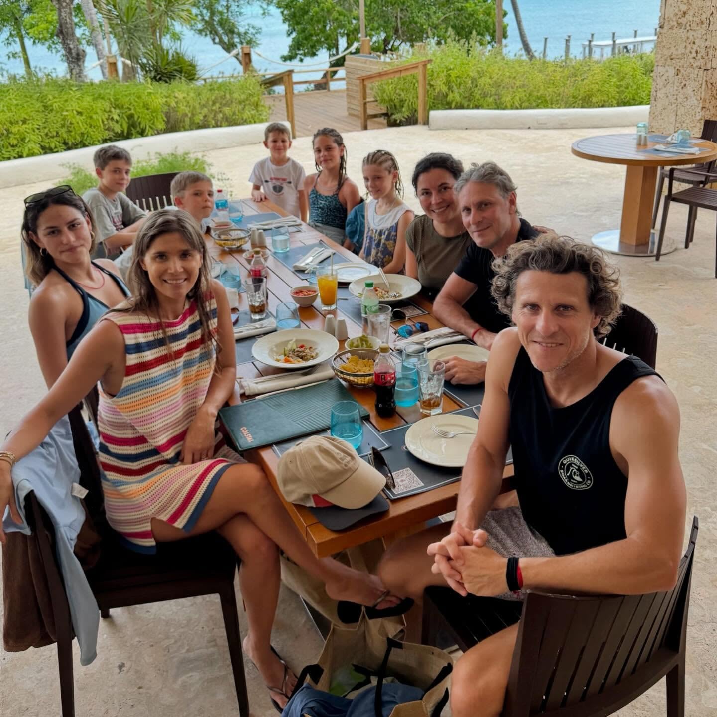 Toda la familia compartió un almuerzo al aire libre y rodeados de la vegetación característica del lugar (Foto: Instagram/@diegoforlancorazo)