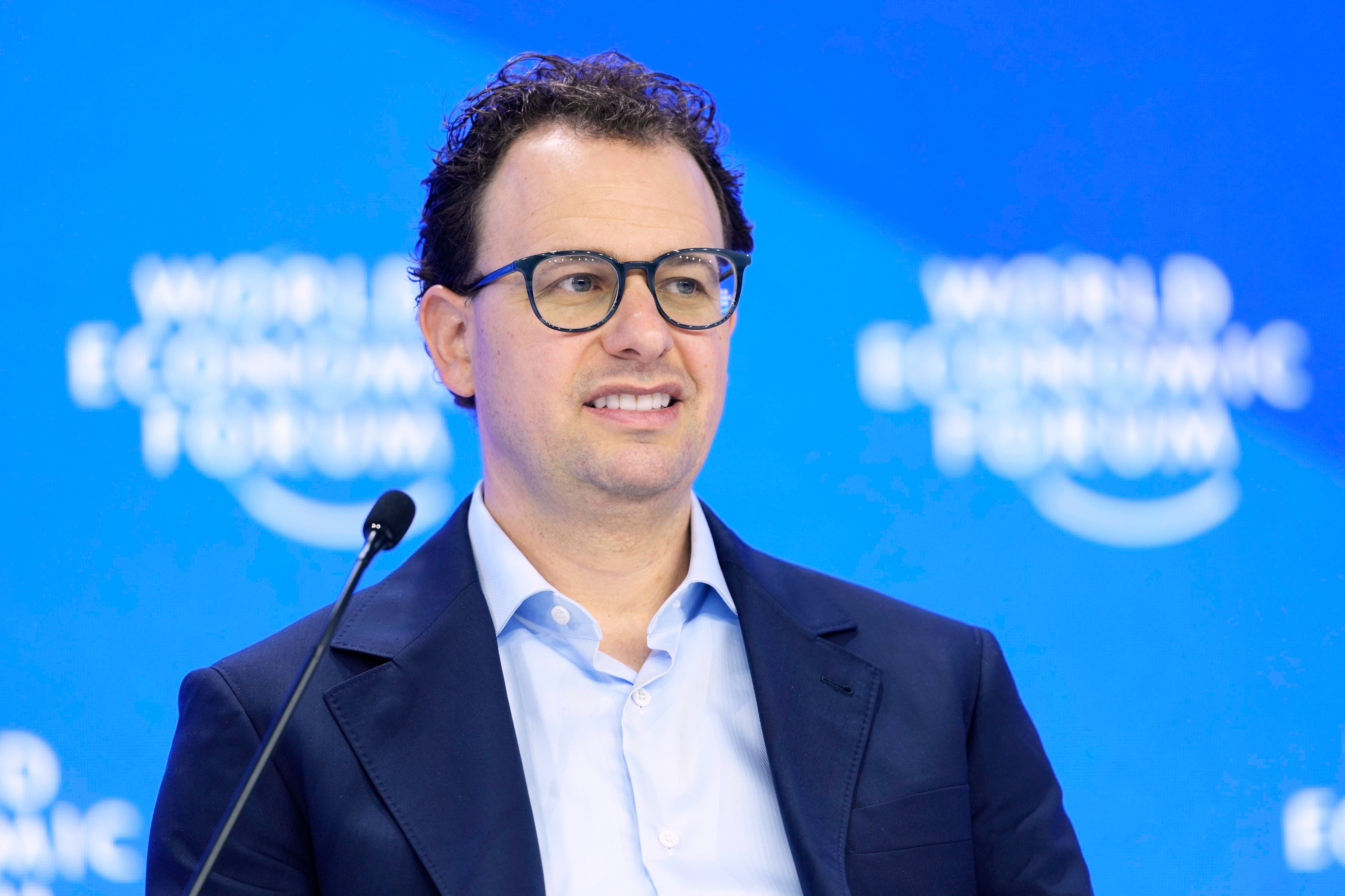 Dario Amodei, CEO y cofundador de Anthropic, asiste a la reunión anual del Foro Económico Mundial en Davos, Suiza, el 23 de enero de 2025.
