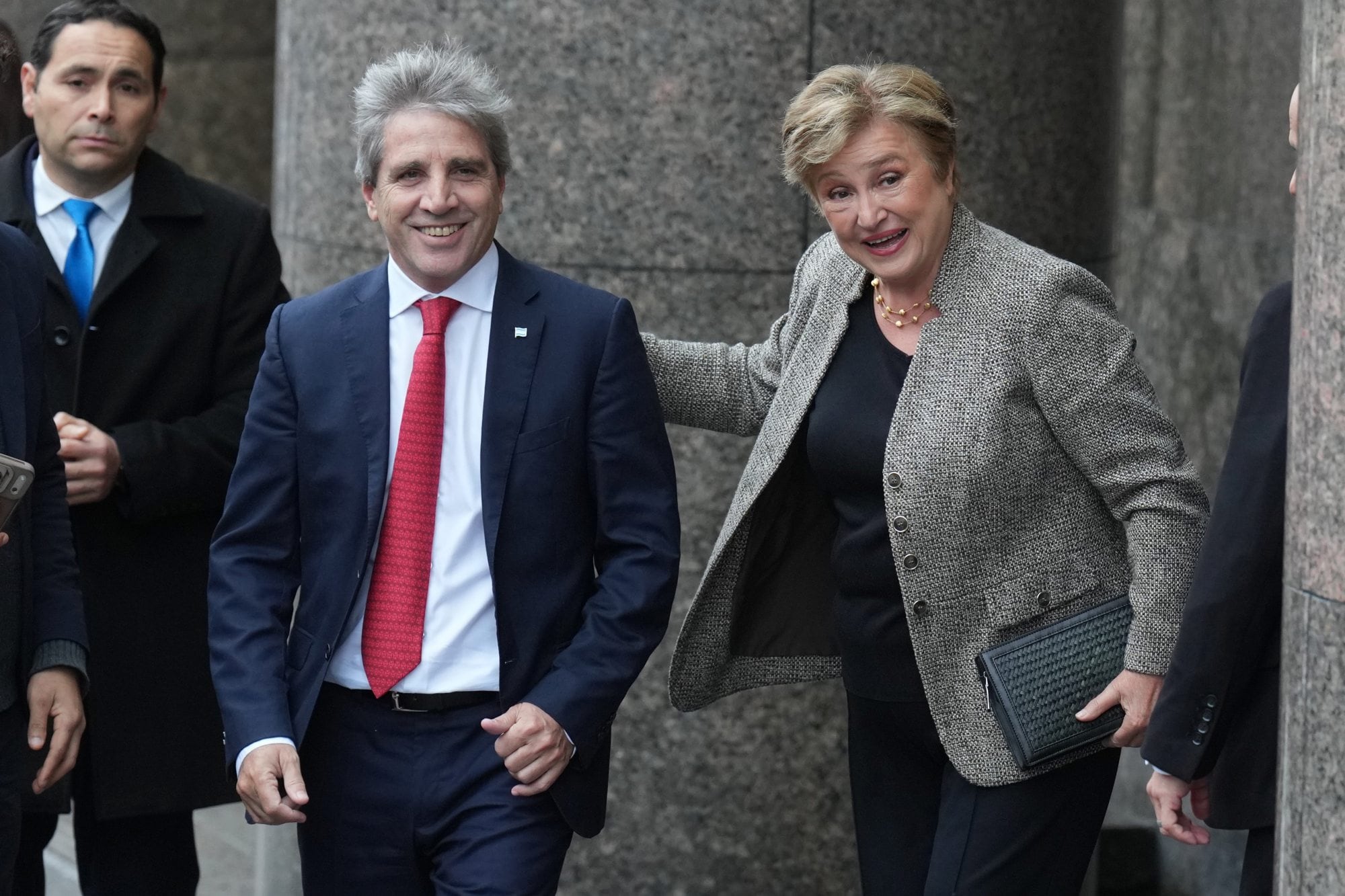 Caputo, junto a Kristalina Georgieva, titular del FMI (AP Photo/Gustavo Garello)