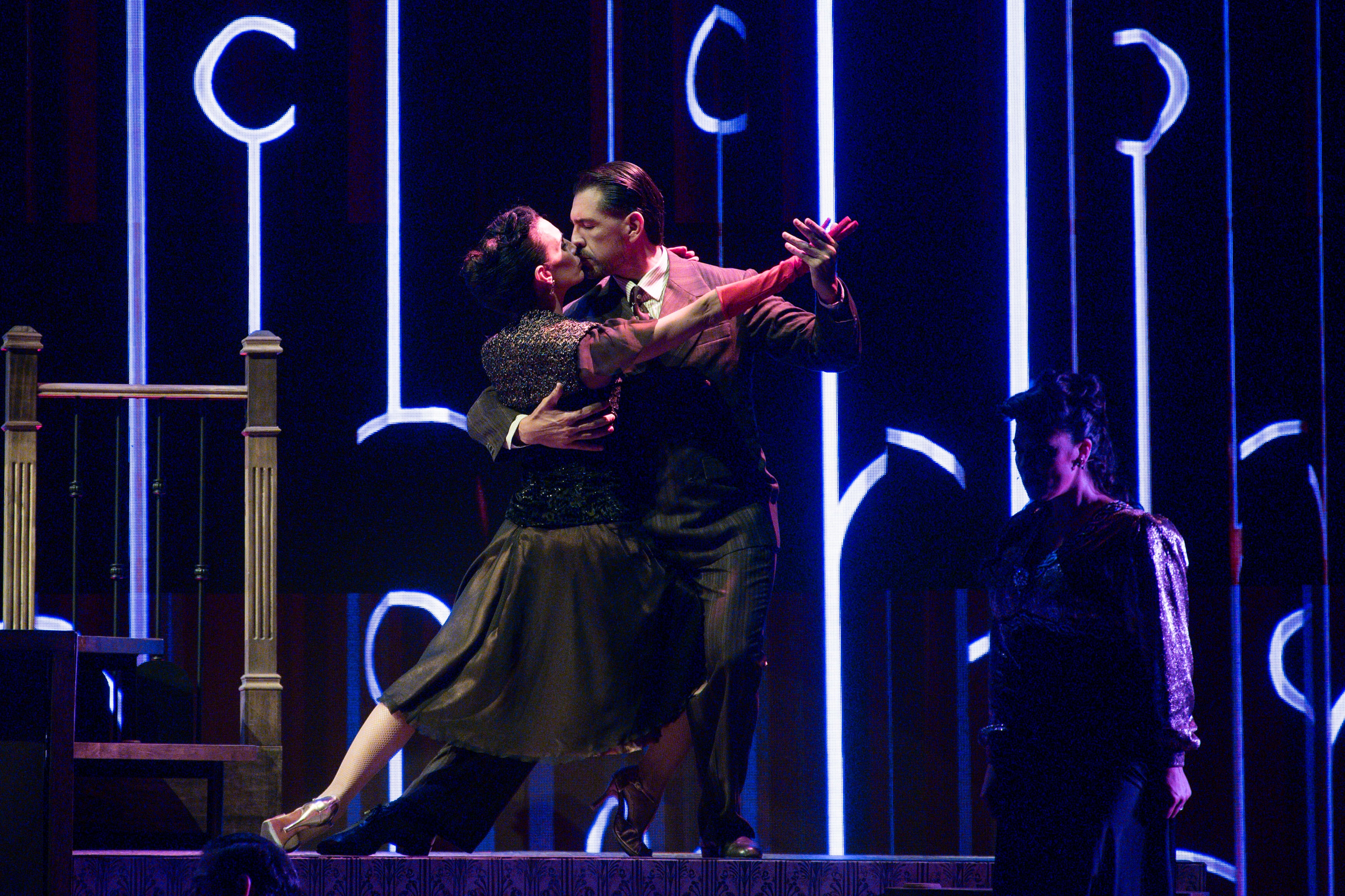 Astor Piazzolla bajó del ring a Rocky: el montaje del Teatro Colón lidera la taquilla del circuito comercial