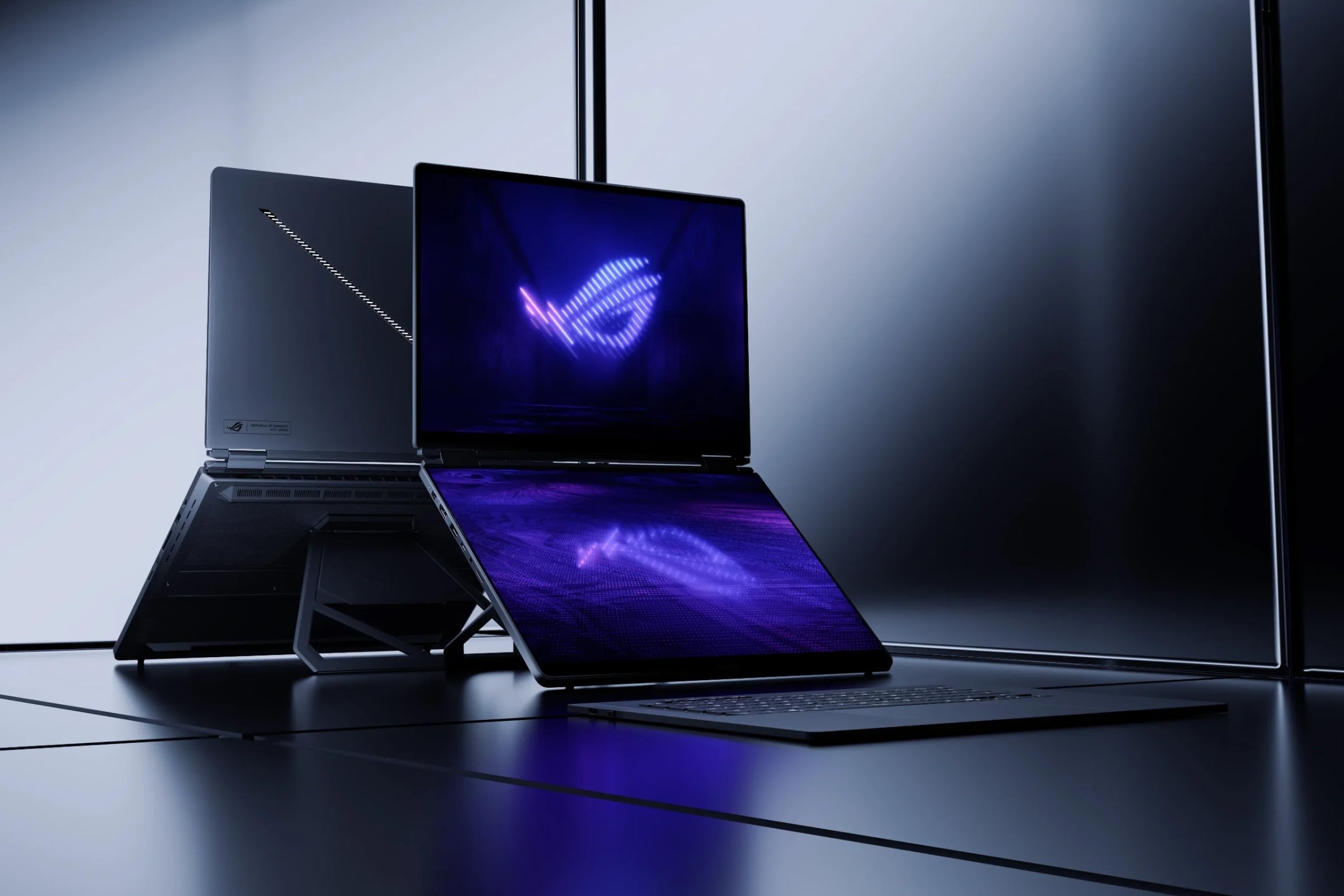 Una ROG Zephyrus Duo 2026 con doble pantalla de 14 pulgadas