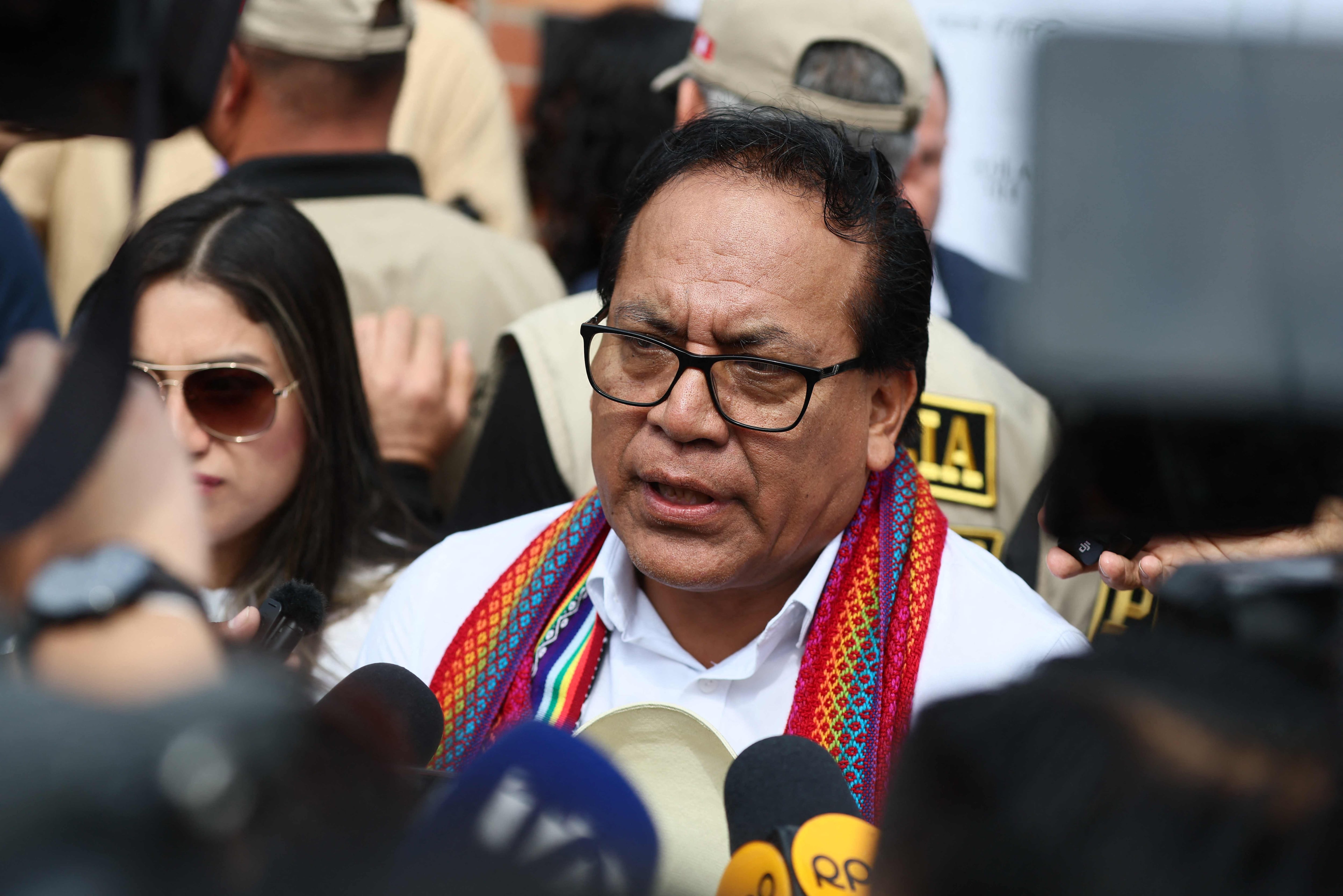 Roberto Sánchez fue el primero en hablar con la prensa