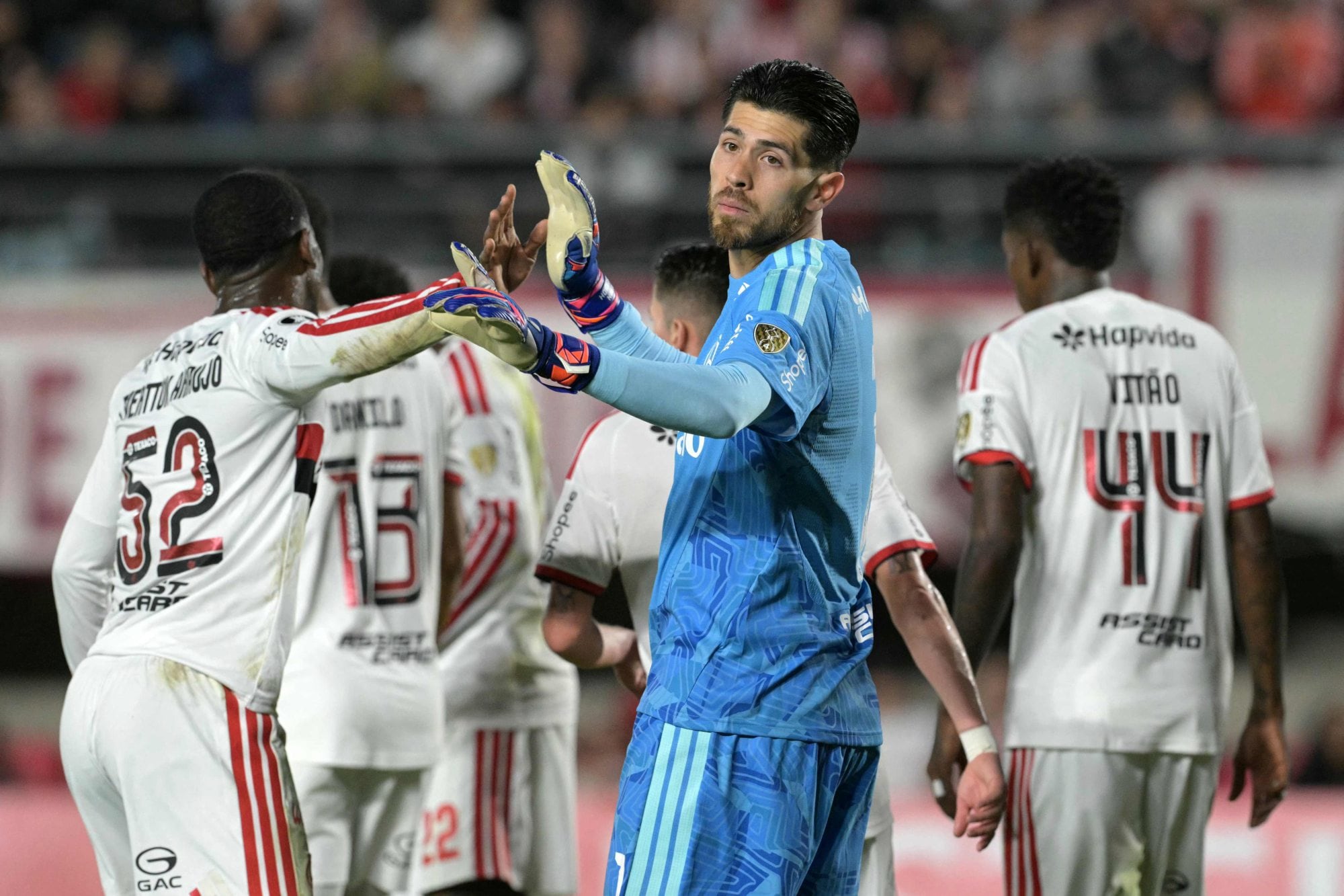 El exarquero de Boca Juniors tuvo un error y Athletico Paranaense lo aprovechó para ponerse en ventaja (Foto: JUAN MABROMATA / AFP)