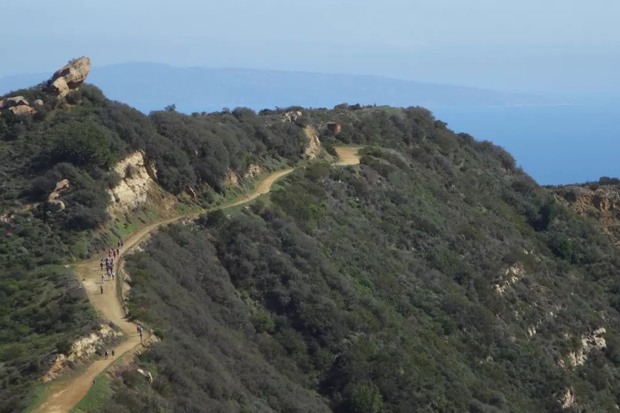 Arnold Schwarzenegger donó 16 hectáreas de su mansión en California para construir un sendero de las montañas 7 La incorporación de la propiedad al área protegida también contribuyó a preservar un sector de las montañas de Santa Mónica que podía destinarse a desarrollos inmobiliarios