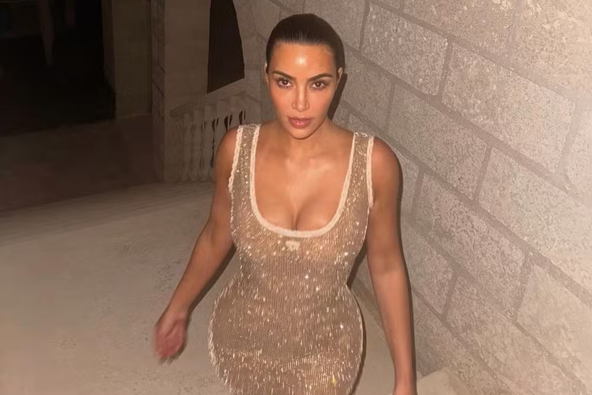 Kim Kardashian publica un “ensayo” producido por su hija y recibe una tormenta de críticas en las redes