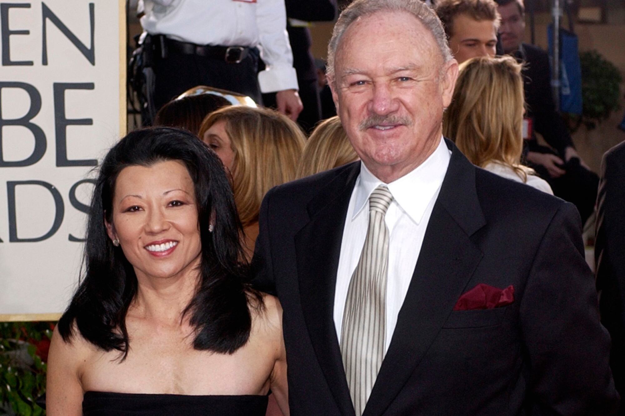 Gene Hackman junto a su esposa Betsy Arakawa