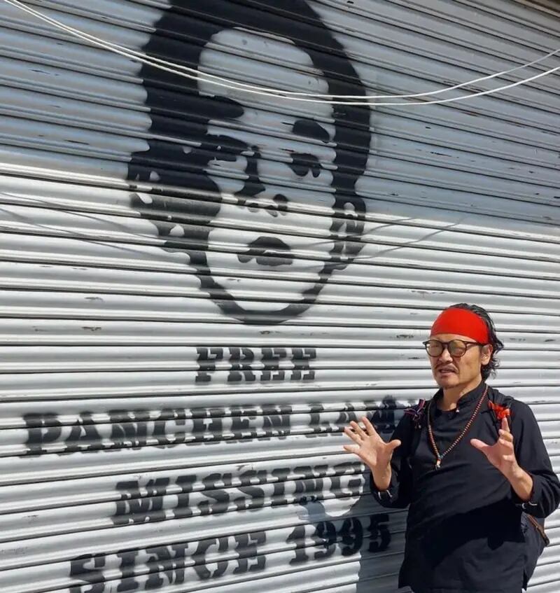 El activista y seguidor Tenzin Tsundue cree que el Panchen Lama sigue vivo