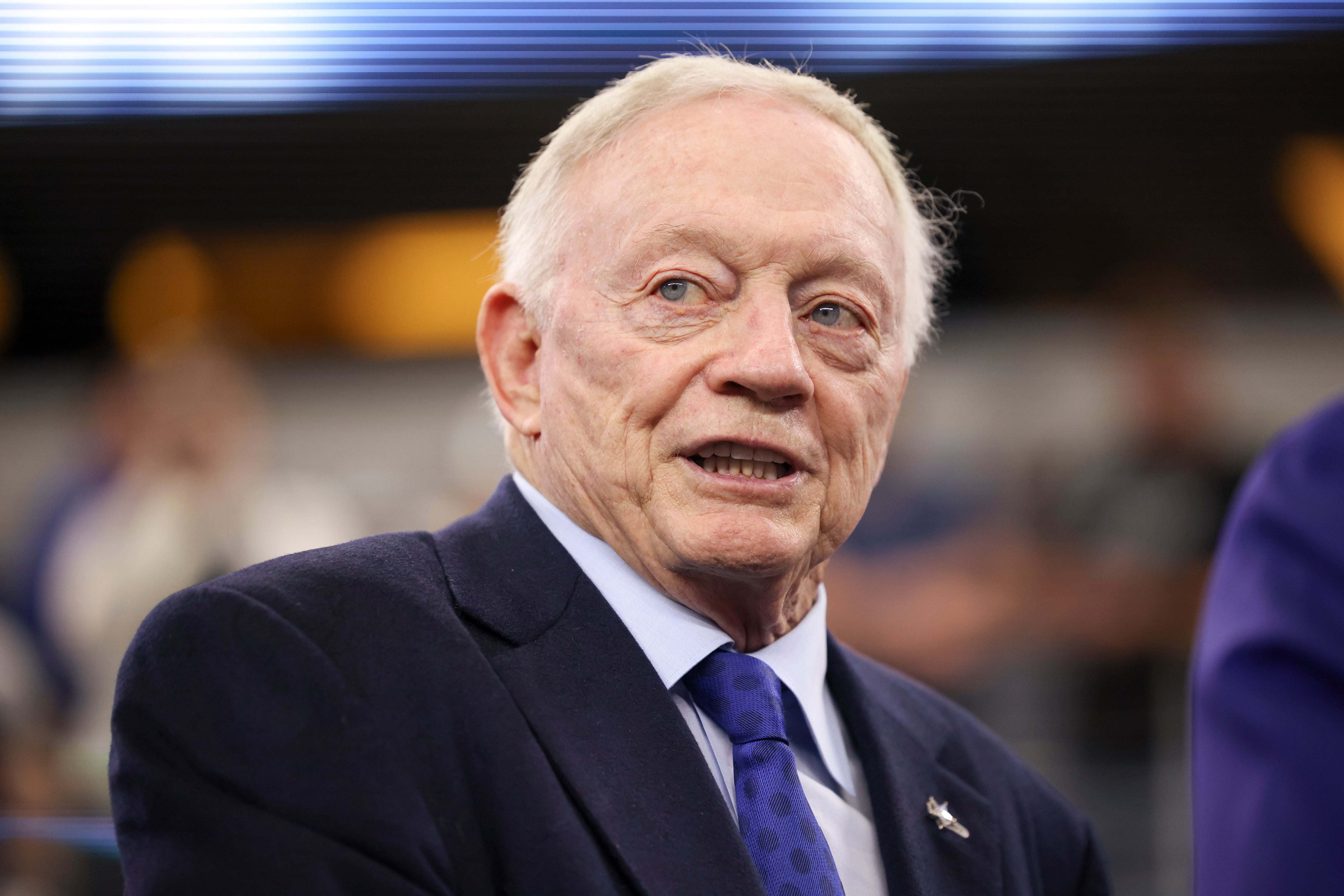 Jerry Jones, dueño de los Dallas Cowboys, impulsó la construcción del estadio más grande del Mundial, sede de Argentina-Austria