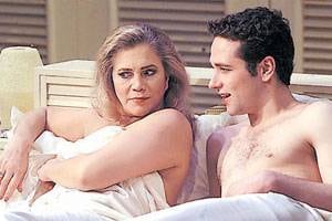 Kathleen Turner y Matthew Rhys en la versión teatral de El graduado