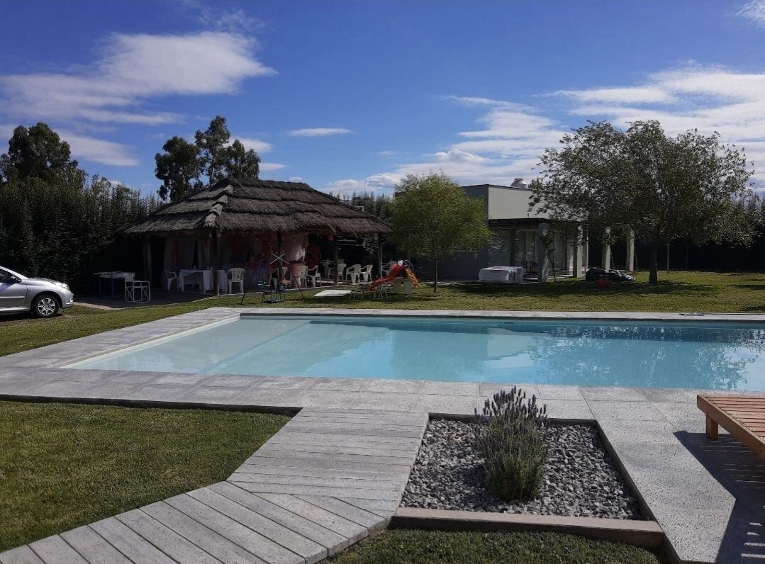 La cabaña de Nanci Bajbuj, en San Rafael, es ideal para quienes quieren conocer Mendoza desde un ambiente rural y natural