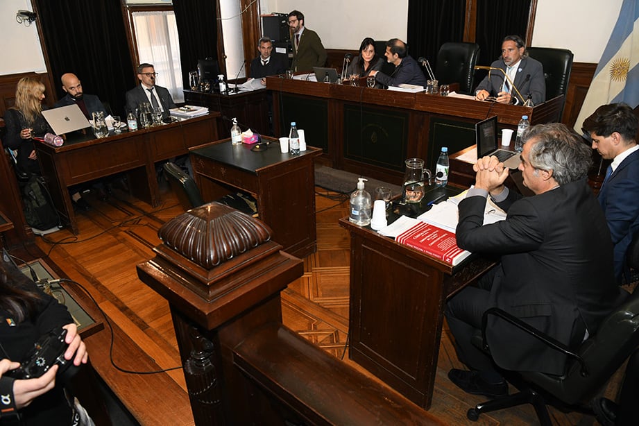 El tribunal que juzga a Juan Fernando Barrientos por el triple homicidio motivado por odio a la orientación sexual
