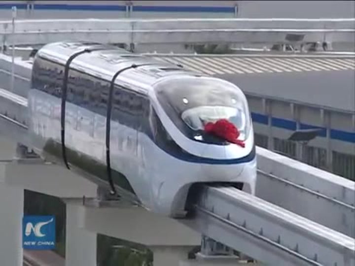 The monorail can operate over road corridors without impacting existing traffic