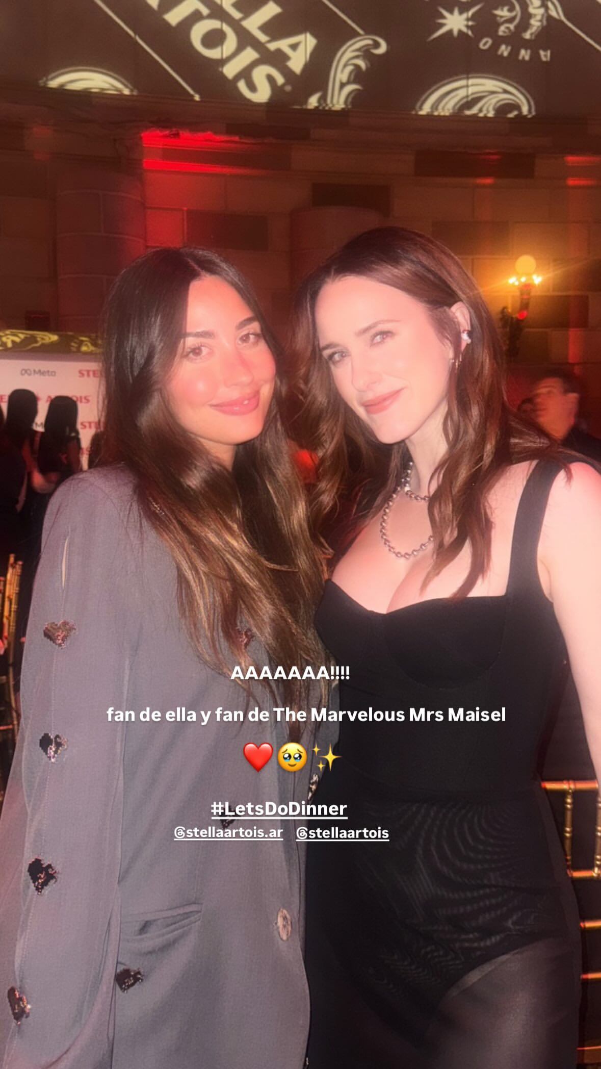 Yoyi Francella se encontró con la actriz Rachel Brosnahan en Nueva York (Foto: Instagram @yoyifrancella)