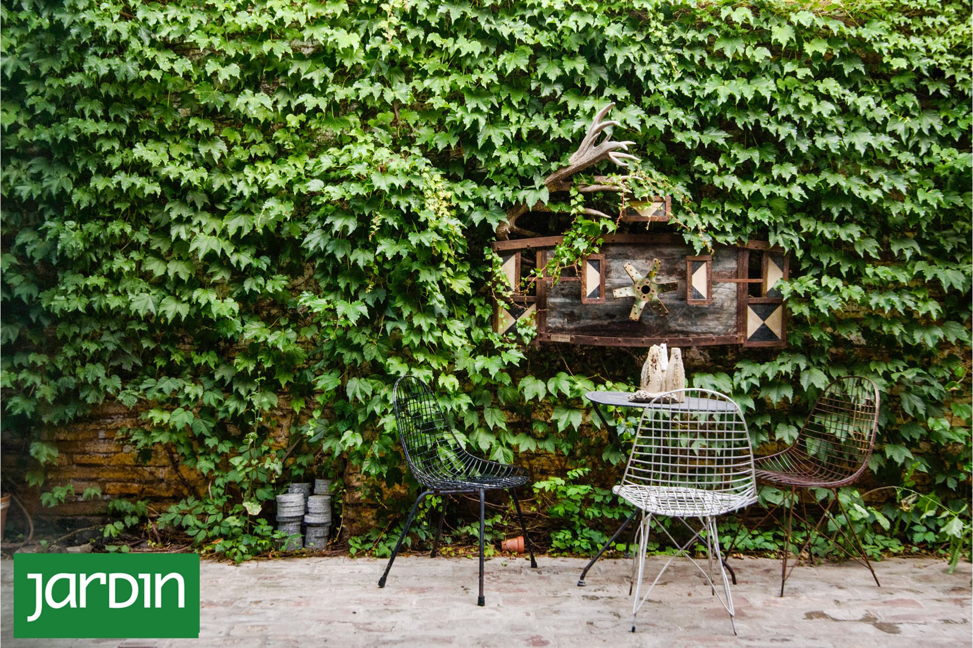 Claves para diseñar una medianera con profundidad, textura y movimiento