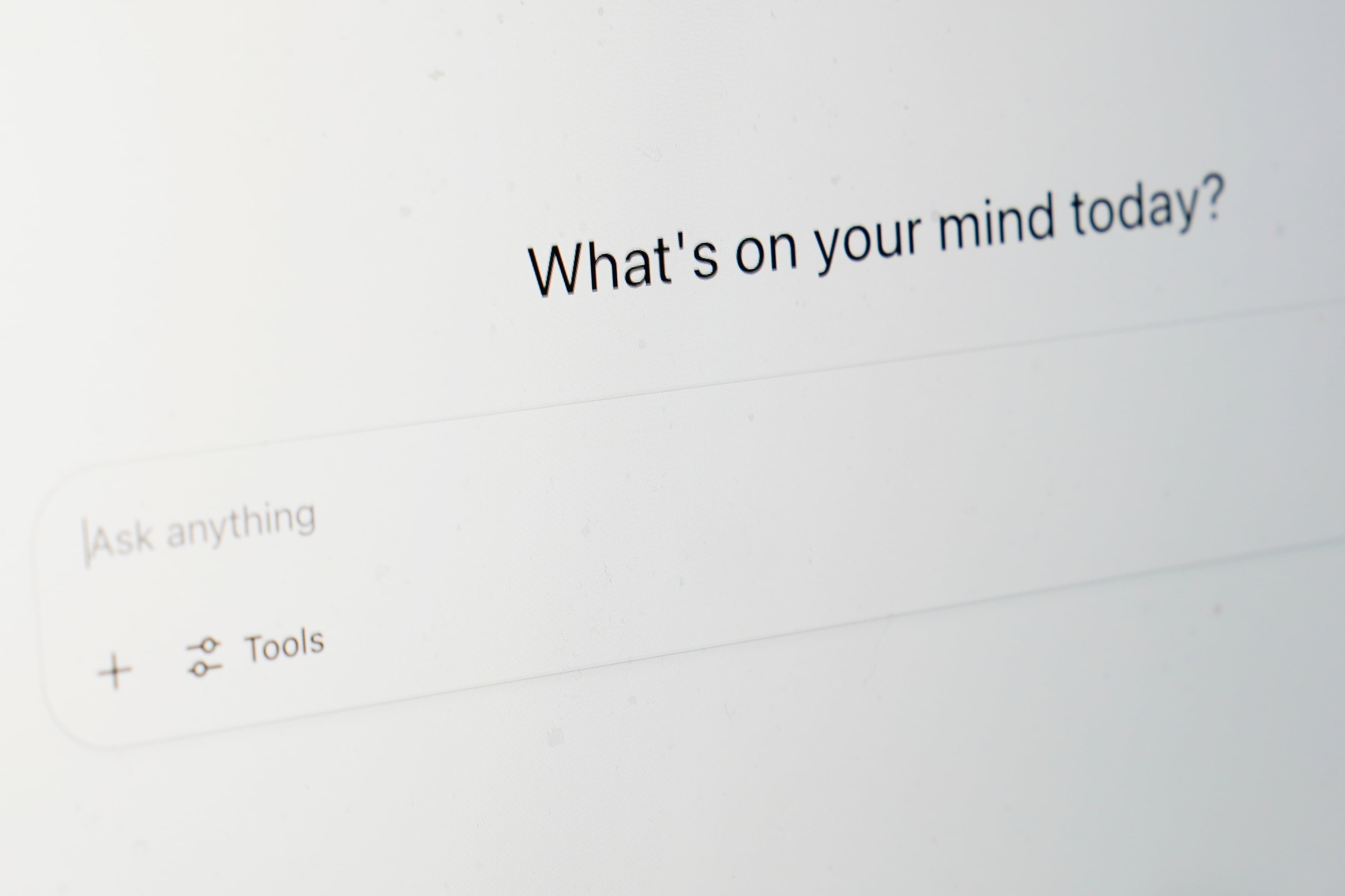 Con la inteligencia artificial hablan de todo, incluso de los temas más delicados porque los bots no juzga