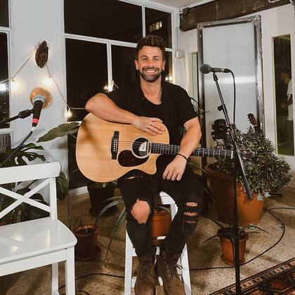 A 18 años de su paso por High School Musical: la selección, Gastón está abocado a su carrera de cantante solista y trabajando en distintos proyectos (Foto: Instagram @gasvietto6)