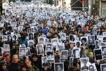 A 20 años del atentado, AMIA recordó a las víctimas y renovó el pedido de justicia