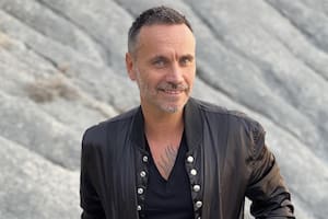 A 24 años de "Laura no está", Nek sigue siendo un referente en su Italia natal: esta semana cumple 50 y está a punto de editar su autobiografía