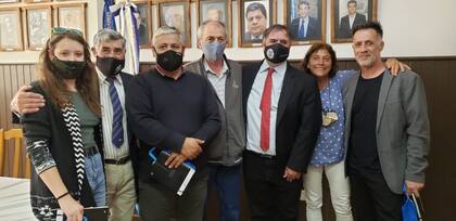 A 40 años del descubrimiento de la Swift, el museo reunió a algunos de los protagonistas. Marcelo Rosas es el de corbata roja, junto a su hermano. También están Rubén Puschel y Omar Juanola.