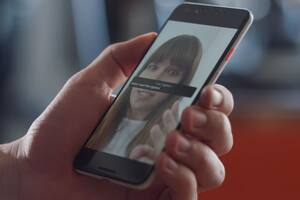 A casi dos años de su anuncio, Google ya ofrece la función de subtítulos automáticos en tiempo real para su navegador web Chrome