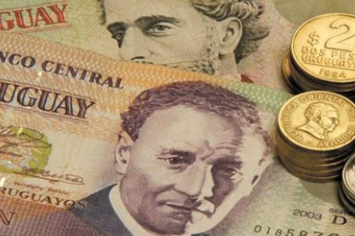 Peso uruguaio hoje. quanto custa o oficial e o azul à venda nesta quarta-feira, 7 de janeiro? Peso uruguaio hoje. quanto custa o oficial e o azul à venda nesta quarta-feira, 7 de janeiro?
