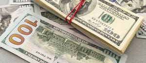 ¿A cuánto cotizan el dólar oficial y el blue este viernes 6 de marzo?