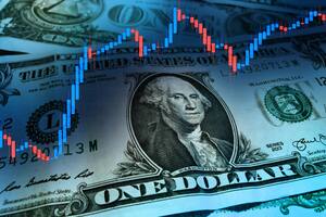 ¿A cuánto cotizan el dólar oficial y el blue este martes 3 de octubre?