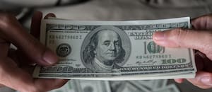 ¿A cuánto cotizan el dólar blue y el oficial este jueves 18 de diciembre?