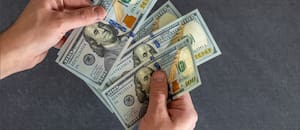 ¿A cuánto cotizan el dólar blue y el oficial este viernes 26 de diciembre?