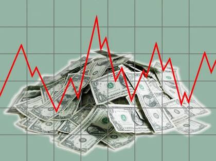 A diferencia de lo que ocurrió en esa época, en años más recientes, las respuestas de los gobiernos y los bancos centrales frente a las crisis económicas en el mundo han sido muy diferentes.