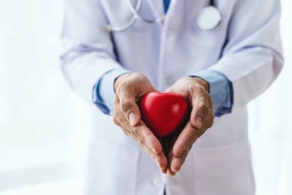 A diferencia de otras formas de radioterapia, los protones liberan la mayor parte de su energía en un punto específico, lo que permite una mayor precisión sobre el tejido a tratar