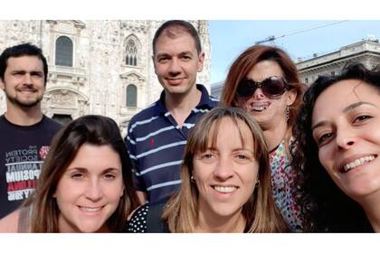 A Fide le encanta viajar con amigos, es uno de sus pasatiempos favoritos