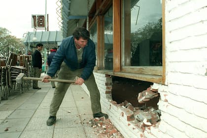 A fines de los 90 fueron demolidos muchos de los carritos por problemas con las concesiones