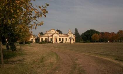 A fines de marzo pasado, inspectores del Ministerio de Educación bonaerense comunicaron al directorio del colegio que debían suspender la residencia estudiantil y el comedor
