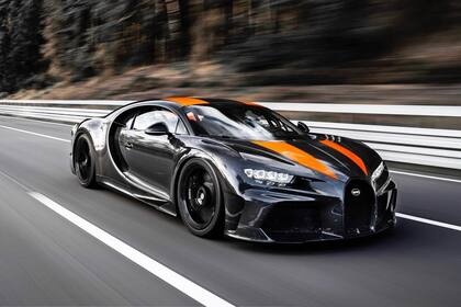 A fondo. Andy Wallace al comando del Chiron, el auto de serie más rápido del mundo