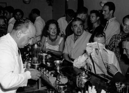 A Harry’s Bar iban escritores, artistas, aristócratas, músicos, empresarios, celebridades y viajeros