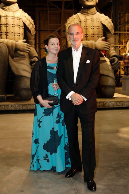 A horas de inaugurar su propio espacio en La Boca, Paola Iorio, directora general de la nueva galería Ungallery, y Alejandro Corres, expresidente de Arteba. El nuevo espacio planea un preopening privado el fin de semana y está ubicado en Ministro Brin 1335. "Somos vecinos"