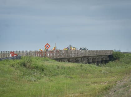 A la altura del Arroyo Los Chanchos se construye un nuevo puente 