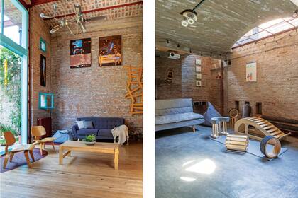 A la derecha, abajo de los sillones de madera, la malla trapezoidal permite transitar sobre los calados del sótano. En el sótano, elementos de yoga (Blink Yoga) y guirnalda de luces (I Wish).