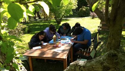 A la escuela concurren 472 alumnos en los tres niveles educativos