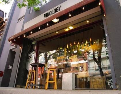 A la espera de su tienda online, Vinology recibe pedidos por Whatsapp para asesorar con todo gusto