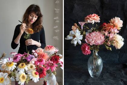 A la izquierda, Luciana Lubreto, aplicando detalles de ajustes y coloreado en una flor de marimonia de papel. A la derecha, un jarrón que resume la variedad, la exquisitez y la belleza de su proyecto, Fleur du papier.