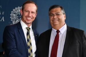 A la izquierda, Ricardo Cappelli con Flávio Dino, Ministro de Justicia de Brasil