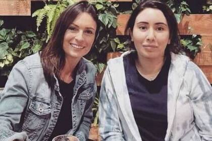 A la joven se la vio con una médium llamada Fiona Day