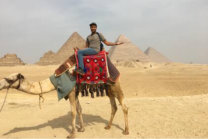 A la par del trabajo, Jonathan sigue recorriendo el mundo.