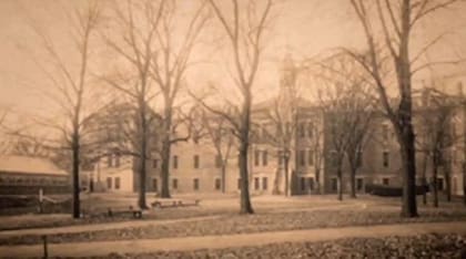 A la pequeña Joyce, la institución le pareció escalofriante.