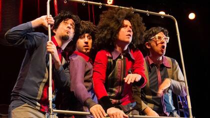 A la pipetuá 13 años, la edad del pavo. Vacaciones de invierno: Sábados y domingos de vacacioes de invierno 17 hs.
Sábado 23 y domingo 24 también a las 15 hs.
Entradas desde $200 Teatro Apolo, Av. Corrientes 1372