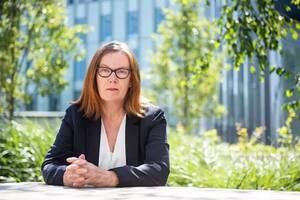 A la vanguardia de la vacunación, se encuentra la profesora Sarah Gilbert, del Instituto Jenner, artífice de la vacuna de Oxford contra el covid-19